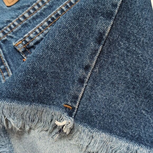 Levi’s Vintage 90’s Orange Tab High Rise Frayed Hem Cut Off Denim Shorts Sz 11 - Picture 5 of 11
